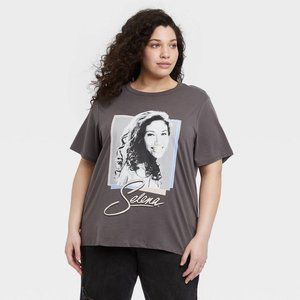 Selena Graphic Tee